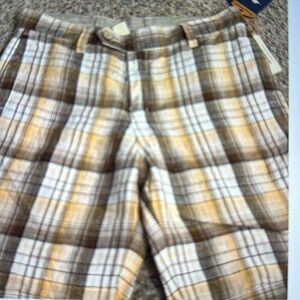 TOMY. BAHAMA.  REVERSIBLE.only 35